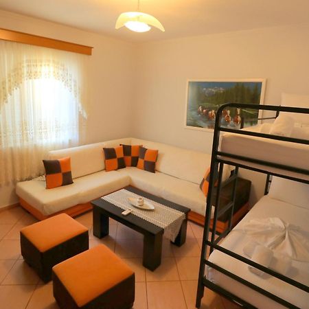 Villa Kevin'S Sarande Ngoại thất bức ảnh
