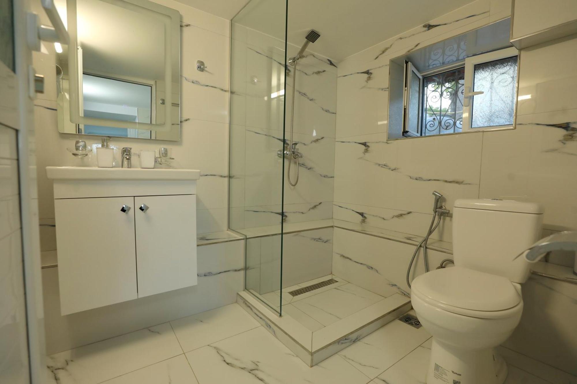 Villa Kevin'S Sarande Ngoại thất bức ảnh