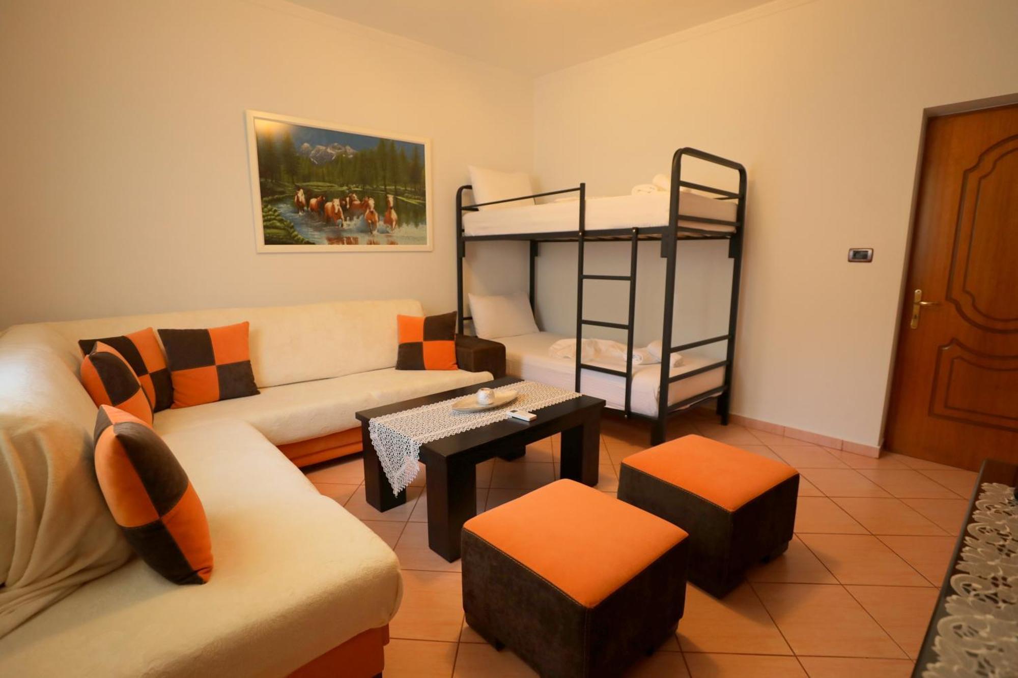 Villa Kevin'S Sarande Ngoại thất bức ảnh