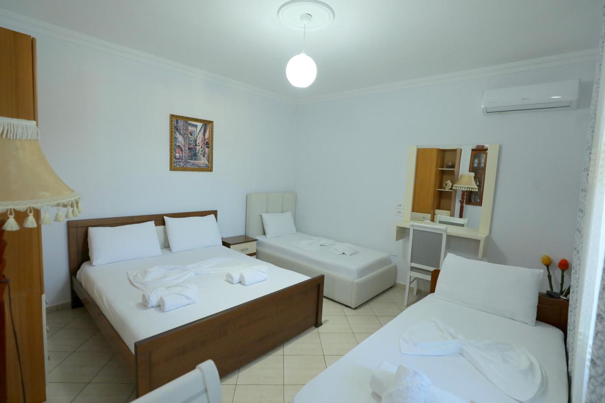 Villa Kevin'S Sarande Ngoại thất bức ảnh